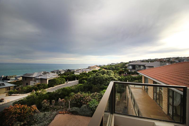 5 Bedroom Property for Sale in Village On Sea Western Cape